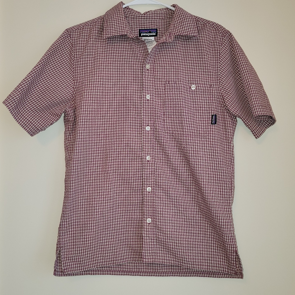Patagonia Dark Red Short Sleeves Plaid Size Small Men